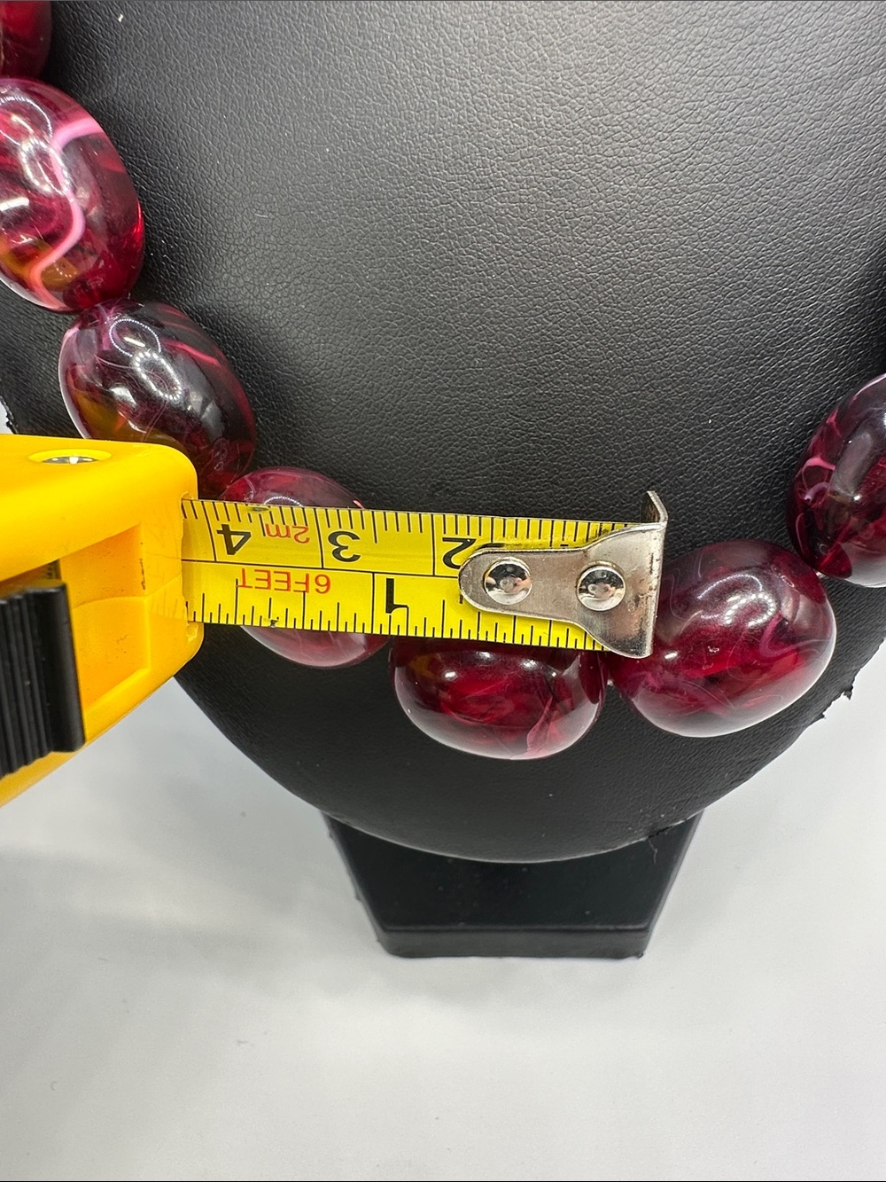 Vintage Swirled Cranberry Lucite Graduated Necklace 36” - Picture 4 of 9